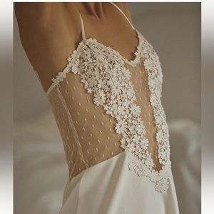 Flora Nikrooz Bridal Slip Size Large